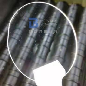 6 ইঞ্চি 0.5 মিমি পিজোইলেকট্রিক ওয়েফার ডিজাইন করা ওরিয়েন্টেশন এবং প্রচারের দিকনির্দেশ সহ