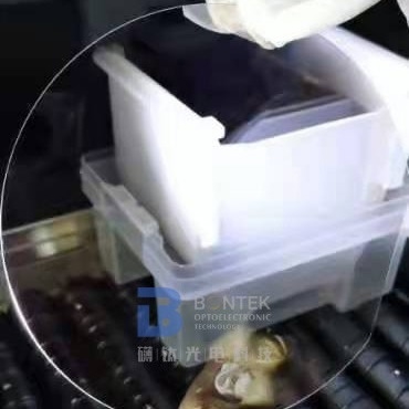 কাস্টমাইজড ডোপিং শতাংশ LiNbO3 ওয়েফার MgO Er Fe ডোপড অপটিক্যাল বা SAW গ্রেড